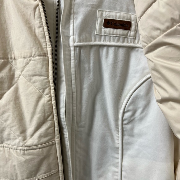 EUC Limited Edition Columbia Leia Organa Echo Base Jacket Size XL (Price Firm) - Picture 9 of 15